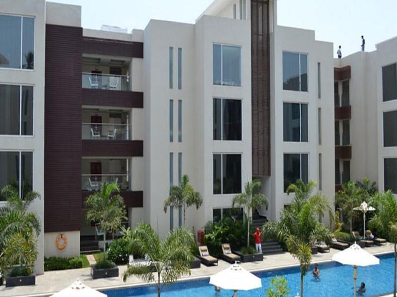 하드 락 호텔 고아 칼랑굿 외부 사진 Residential complex in the city