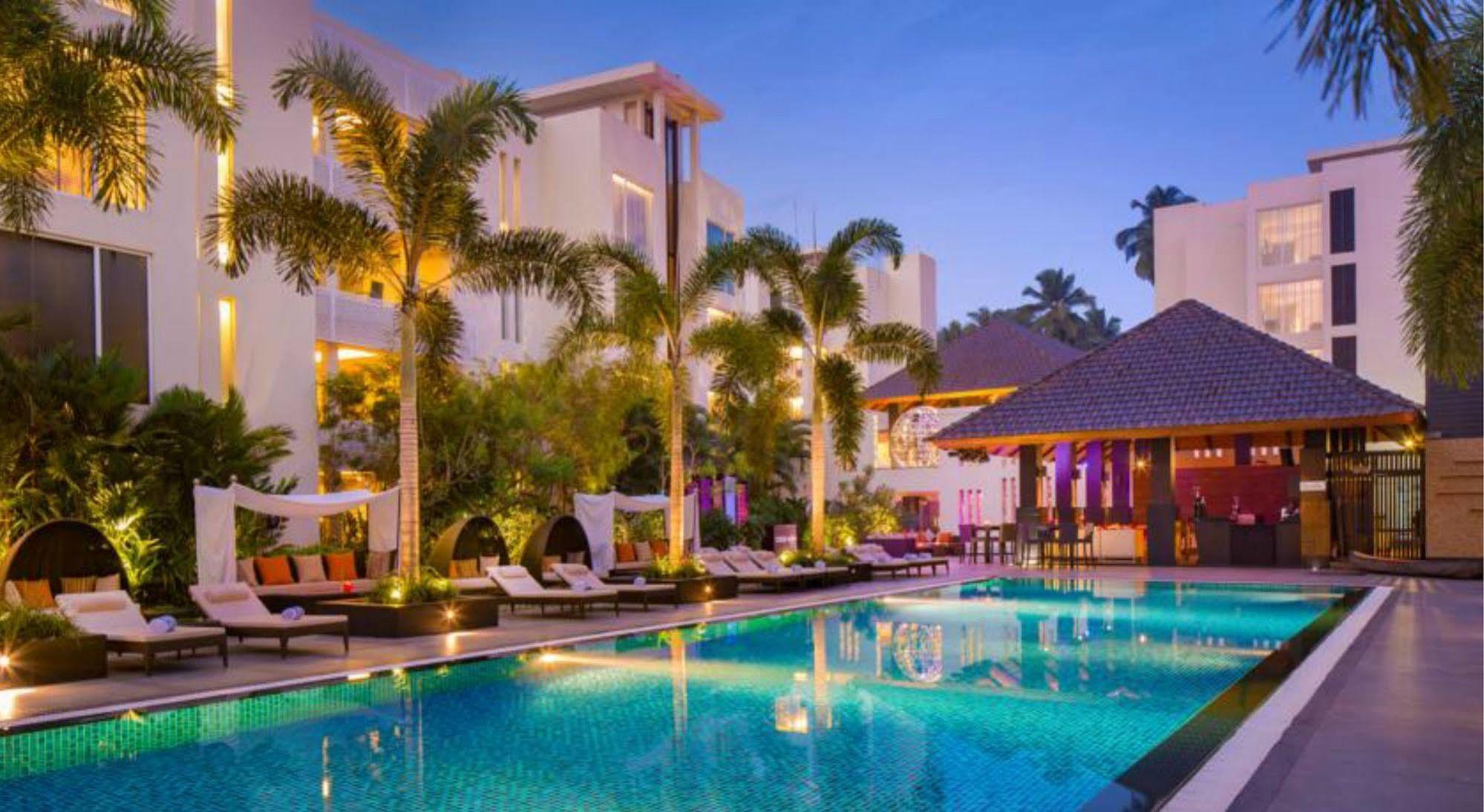 하드 락 호텔 고아 칼랑굿 외부 사진 The pool at the W Retreat & Spa, Phuket